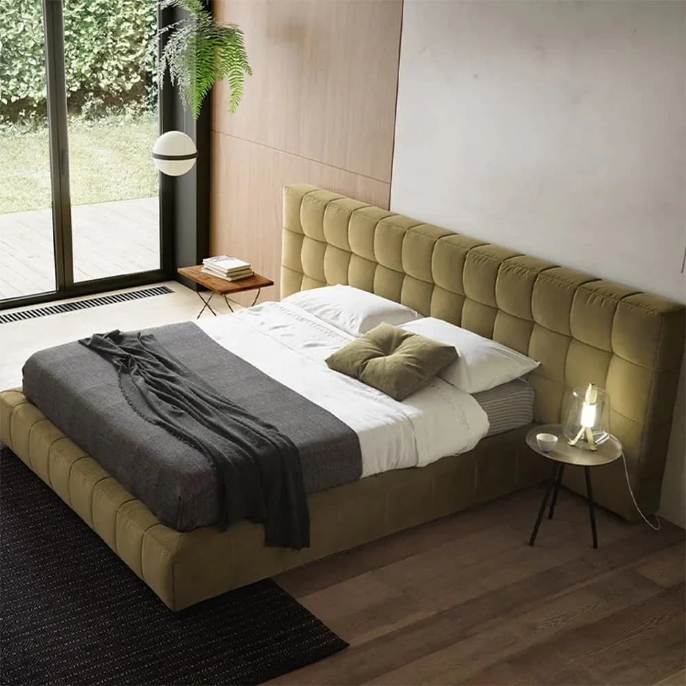 Bred Upholstered Bed thumbnail 1