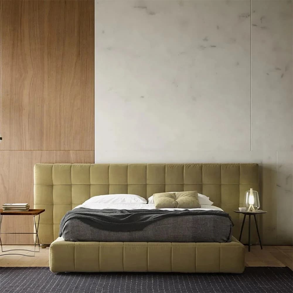 Bred Upholstered Bed thumbnail 3