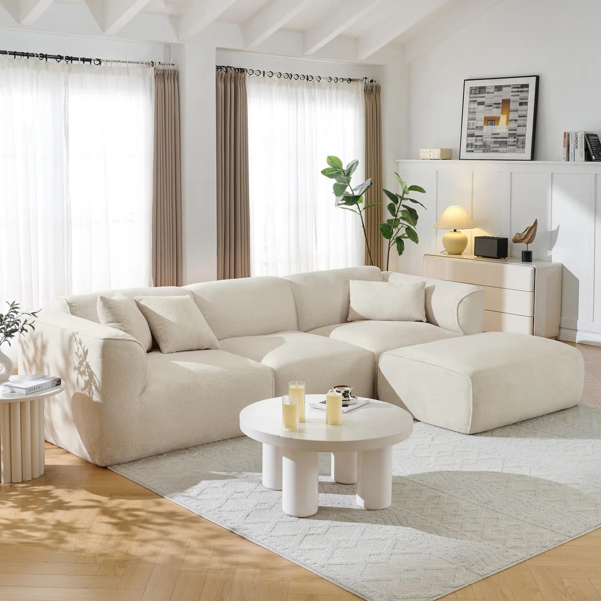 Luxurious Velvet 4-Seater Sofa thumbnail 1