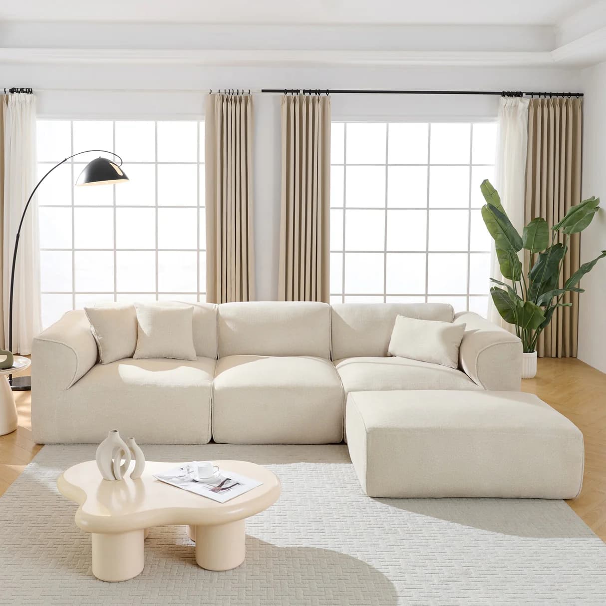 Luxurious Velvet 4-Seater Sofa thumbnail 3