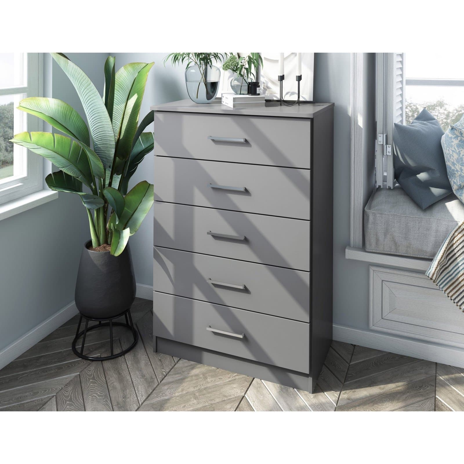 Solid Ply Wood Metro 5-Drawer Chest thumbnail 4