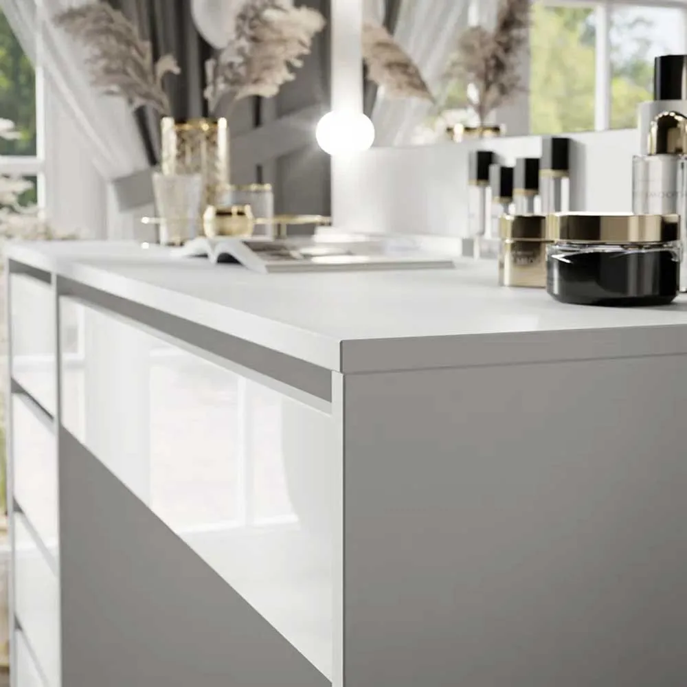 Stylish Dressing Table with Mirror thumbnail 3