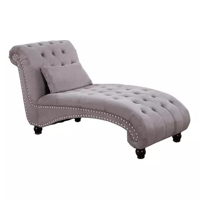 Tufted Chaise Lounge in Leather thumbnail 4