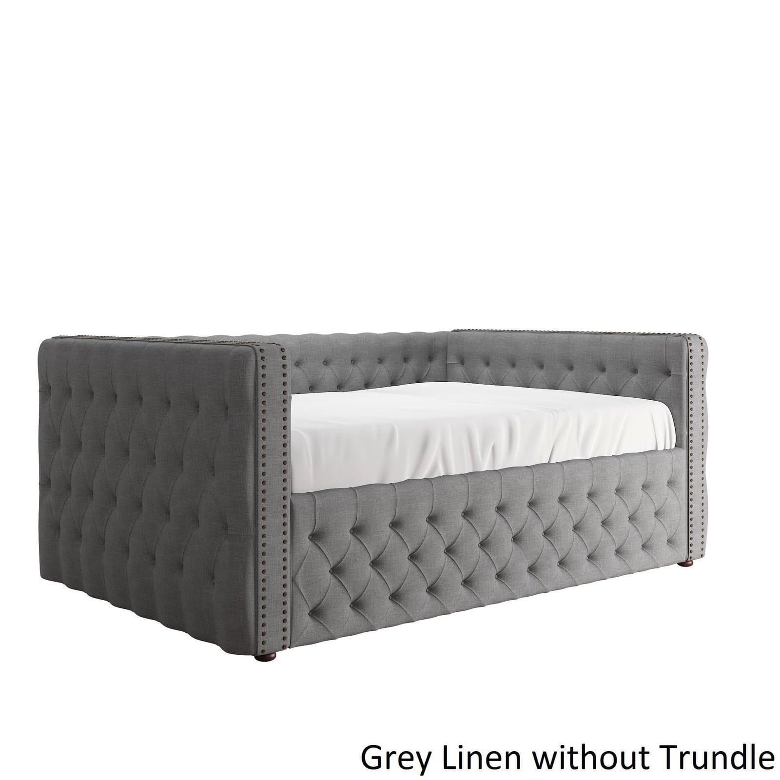 Tufted Chesterfield Daybed thumbnail 3